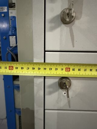 Drieledige lockerkast, Sleutellockers, lichtgrijs